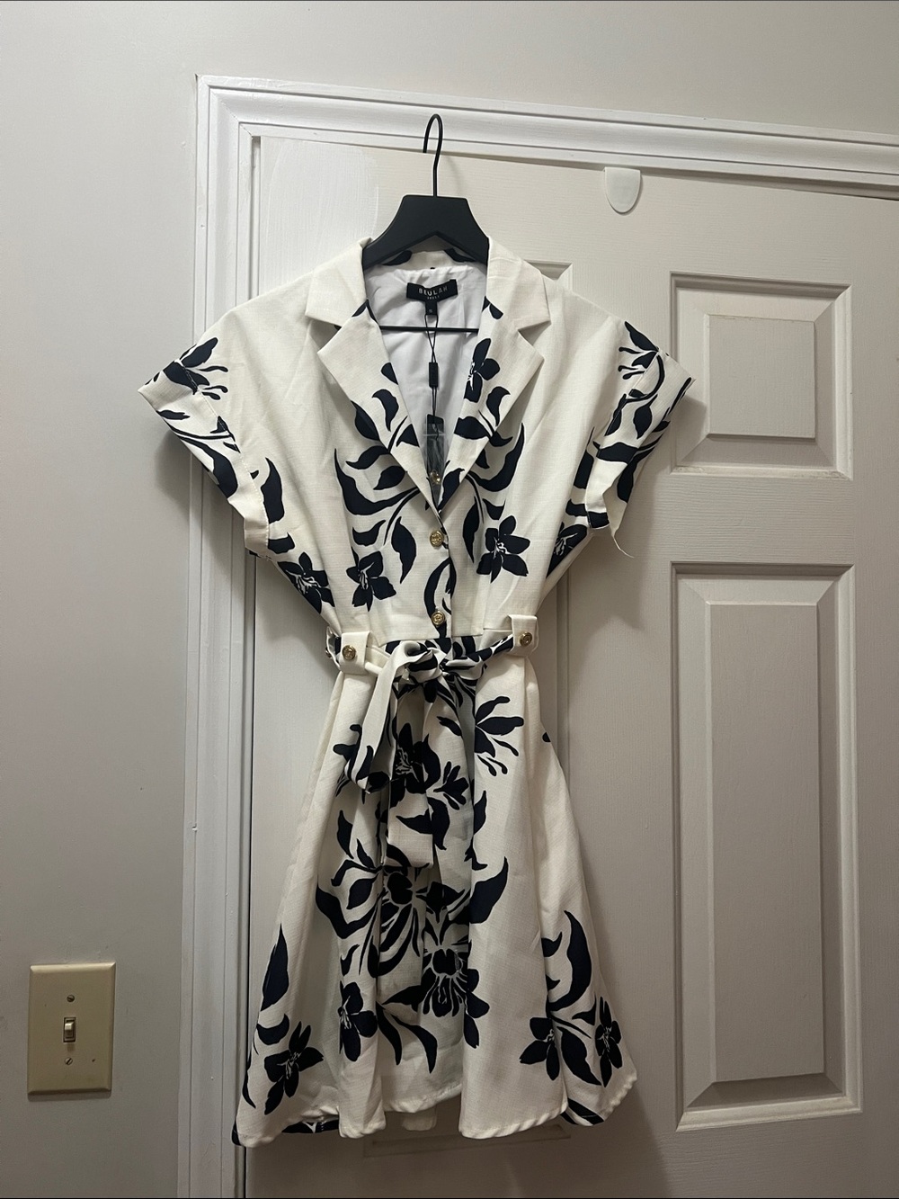 Beulah Style, light cream with navy floral patter dress